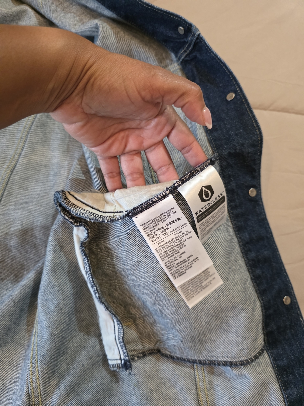 Levi's Dark Blue Denim Jean Jacket - Picture 14 of 14